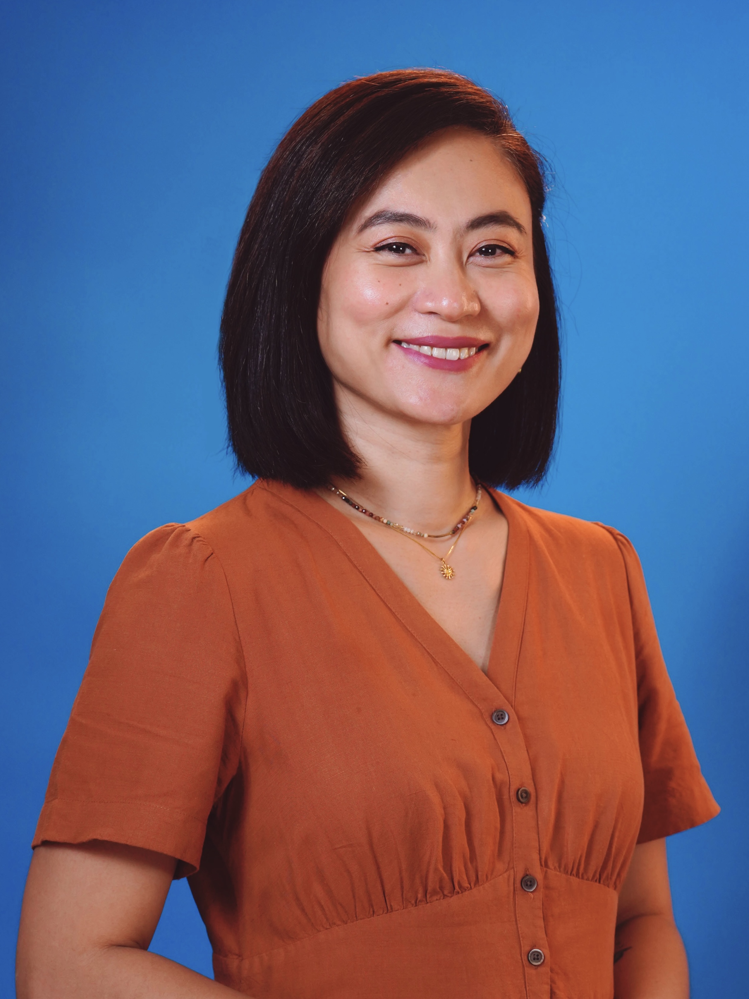Speaker ALAYA DE LEON